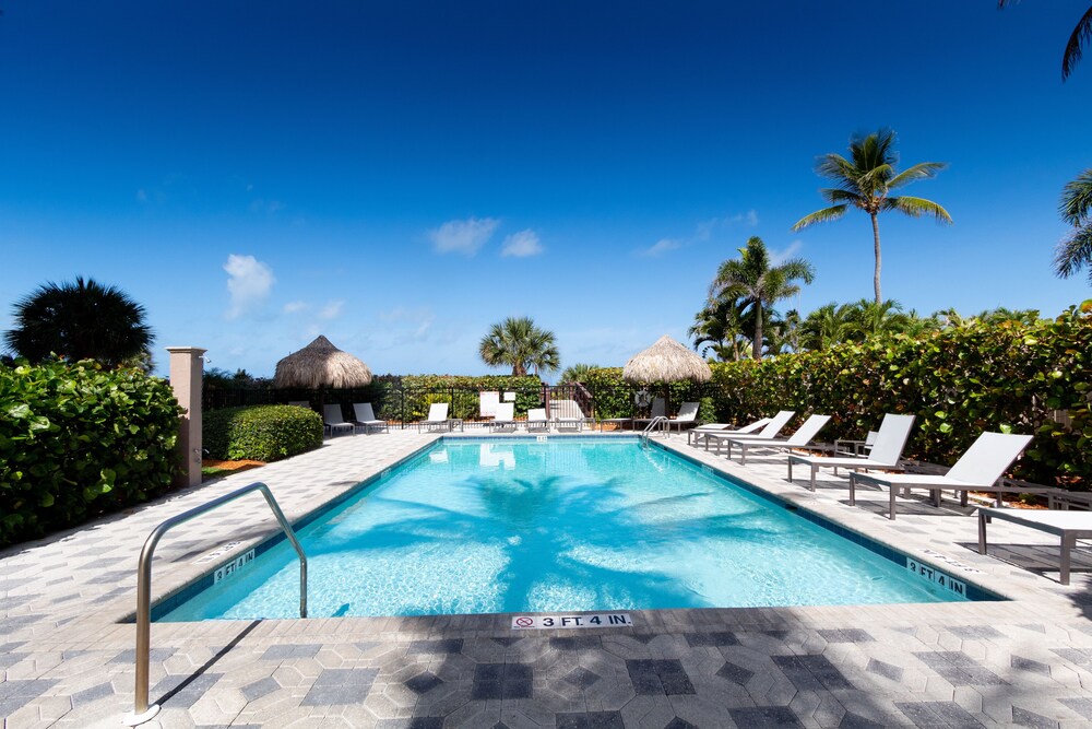 Newly Renovated Beachfront Condo with Breathtaking Views and Direct Beach... Marco Island Vrbo