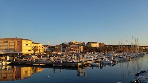 Ollioules Sanary Sur Mer Station Apartments Ebookerscom