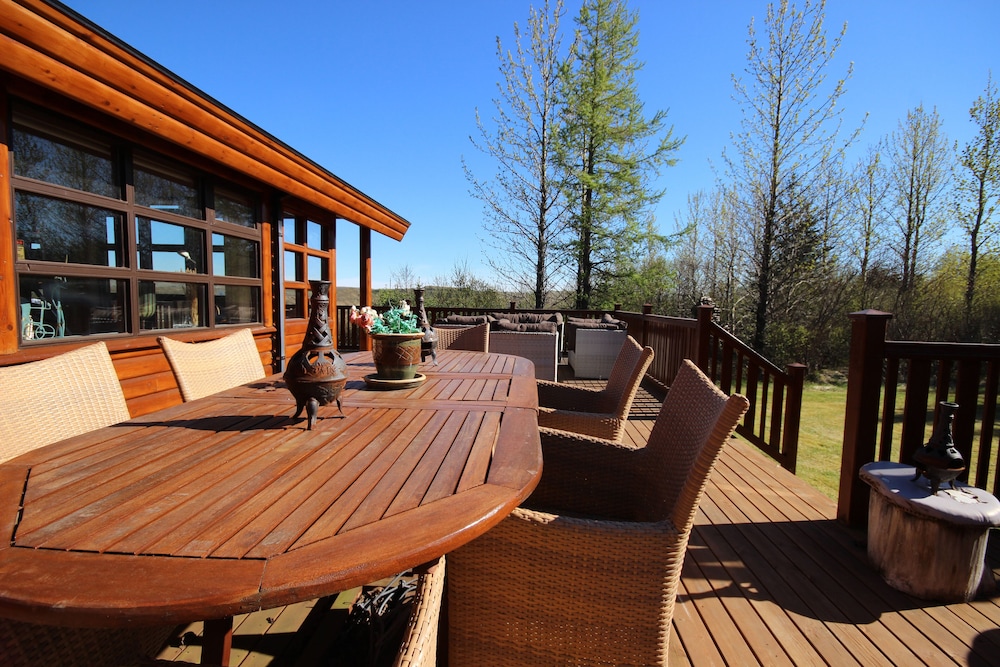 Luxury Cabin Villa at Heidi in Reykholt, Iceland