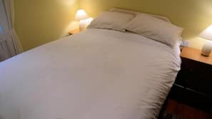 2 bedrooms, Internet, linens