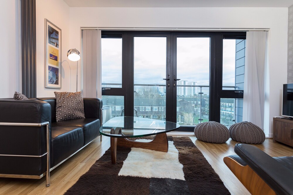 amazing 1 bedroom flat in bow with balcony: 2019 room prices , deals