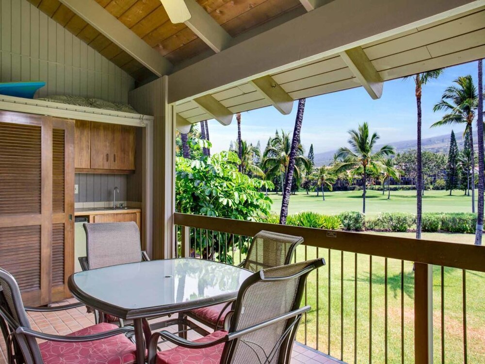 Casual Island Living Lanai W Wet Bar Full Kitchen Wifi Washer