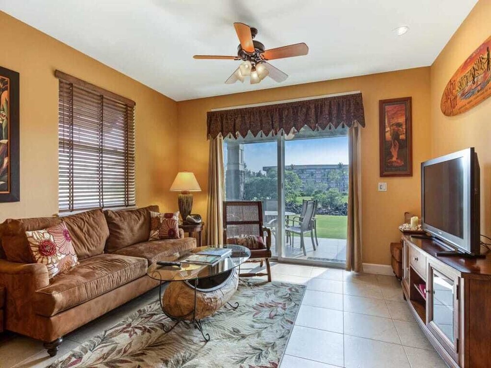 Live Hawaii Style Ground Floor Lanai W Grill Kitchen Wifi