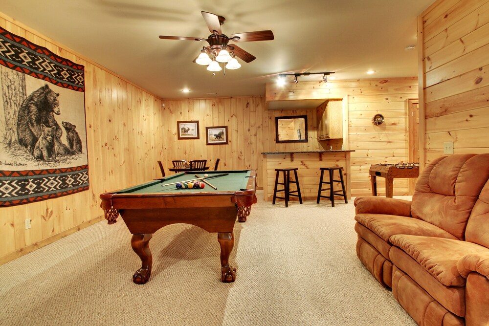 SERENITY WOODS NESTLED QUIETLY IN THE NORTH MOUNTAINS