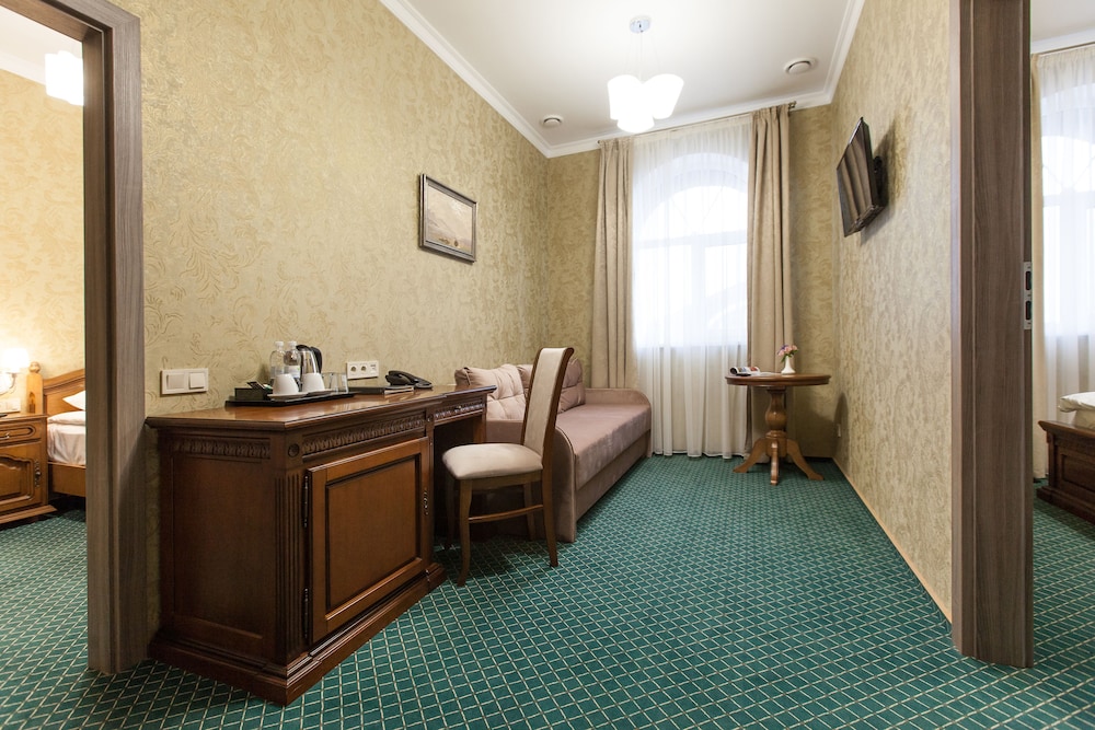 Photo - West Park Hotel