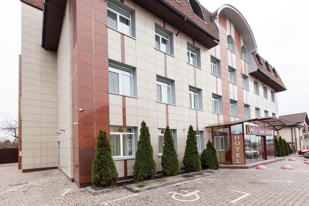 Photo - West Park Hotel