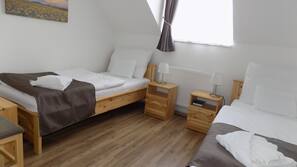 Desk, free cribs/infant beds, free WiFi