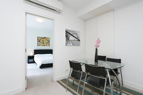 Executive Designer Apartment Parking Pool Gym Wolli - 