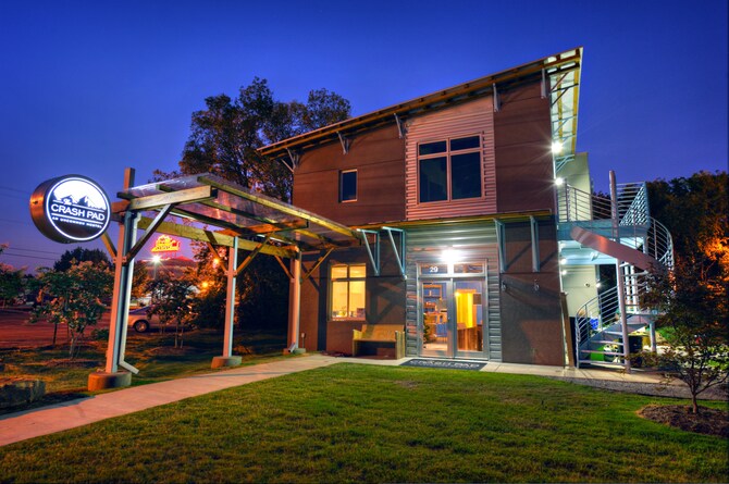 The Crash Pad - An Uncommon Hostel Reviews, Deals & Photos ...