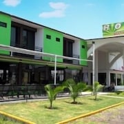 ヌエバ イタリア旅行 ツアー 航空券 ホテル 格安のオリジナル旅行ならエクスペディア