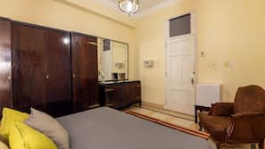 1 chambre, matelas mémoire de forme, minibar