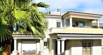 Charming Exceptional Villa in Algarve