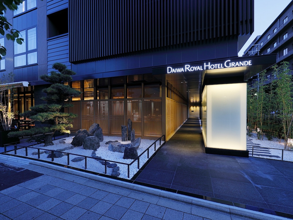 4 Star Hotels