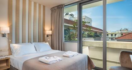 Trianon Luxury Apartments & Suites
