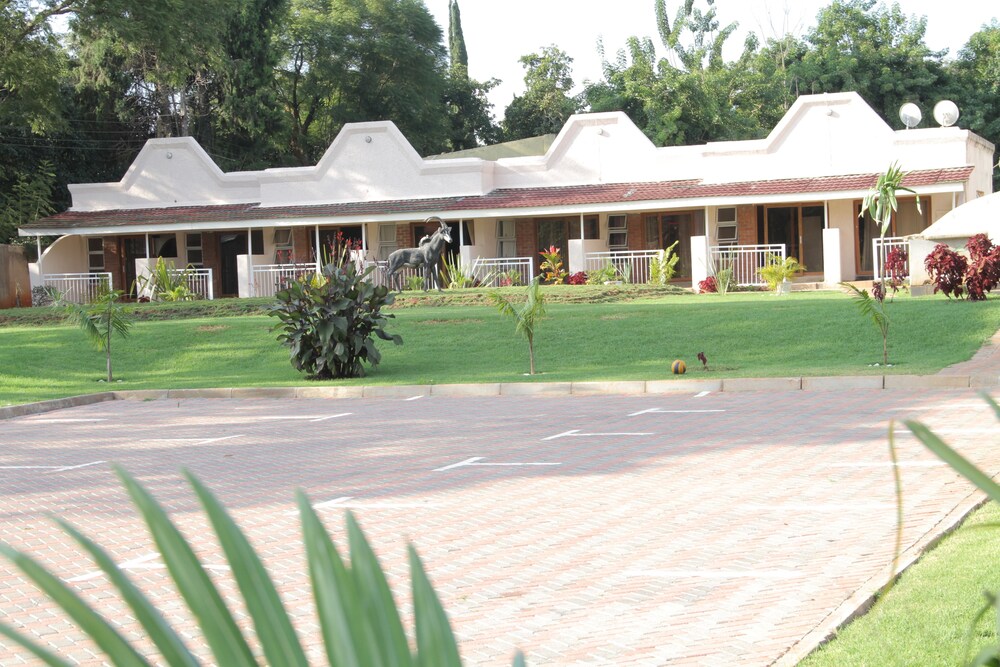Highlands Lodges and Apartments, Harare 43 Room Prices & Reviews
