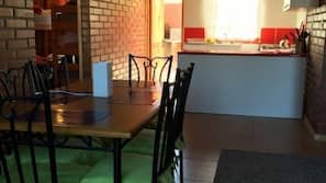 Sala de jantar (no quarto)