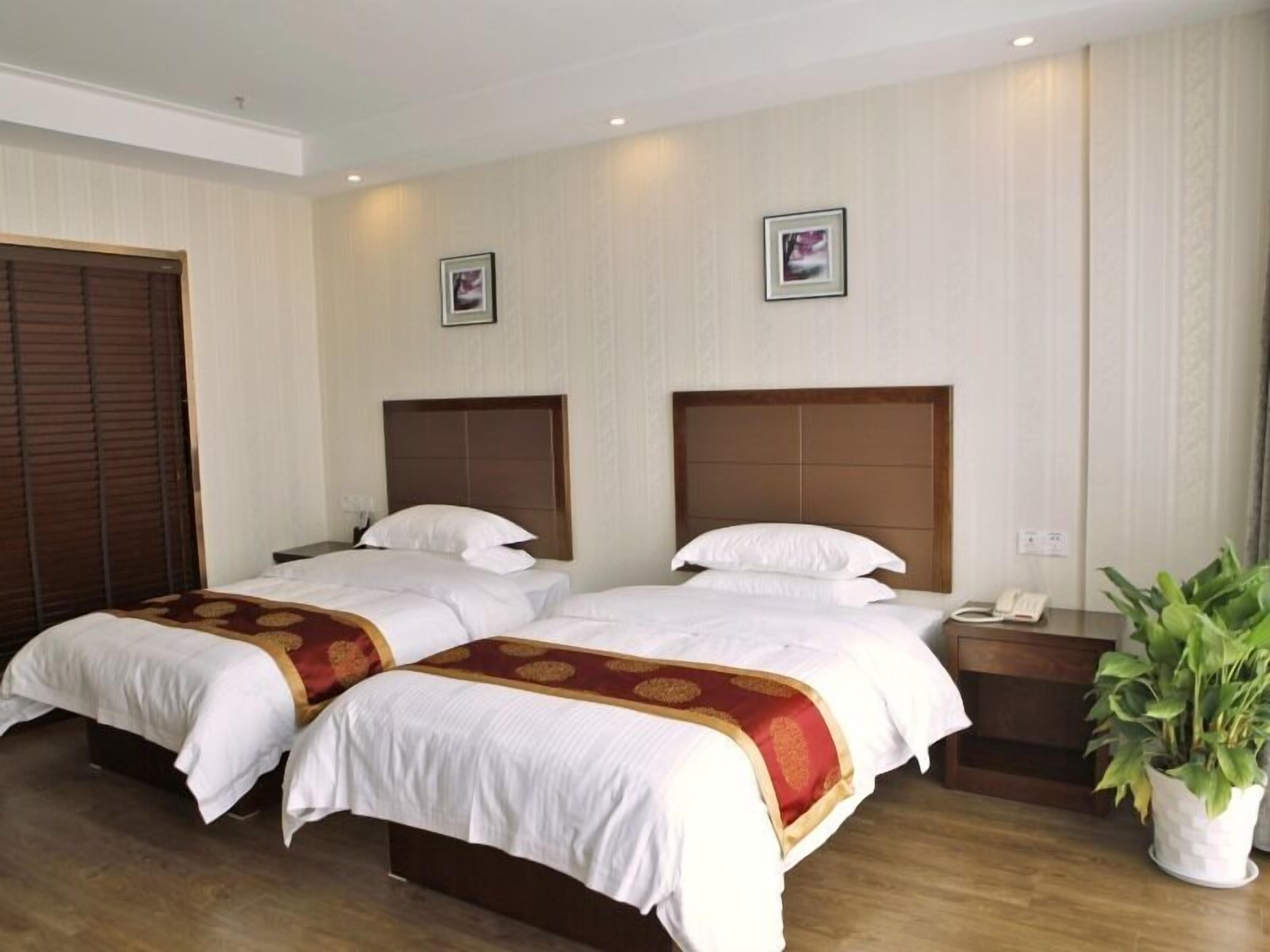 GreenTree Inn Nantong ChongChuan District ZhongNan Century City Express Hotel in Nantong in Nantong, China