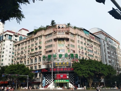 格林豪泰南宁青秀区民主路店(greentree inn nanning qingxiu