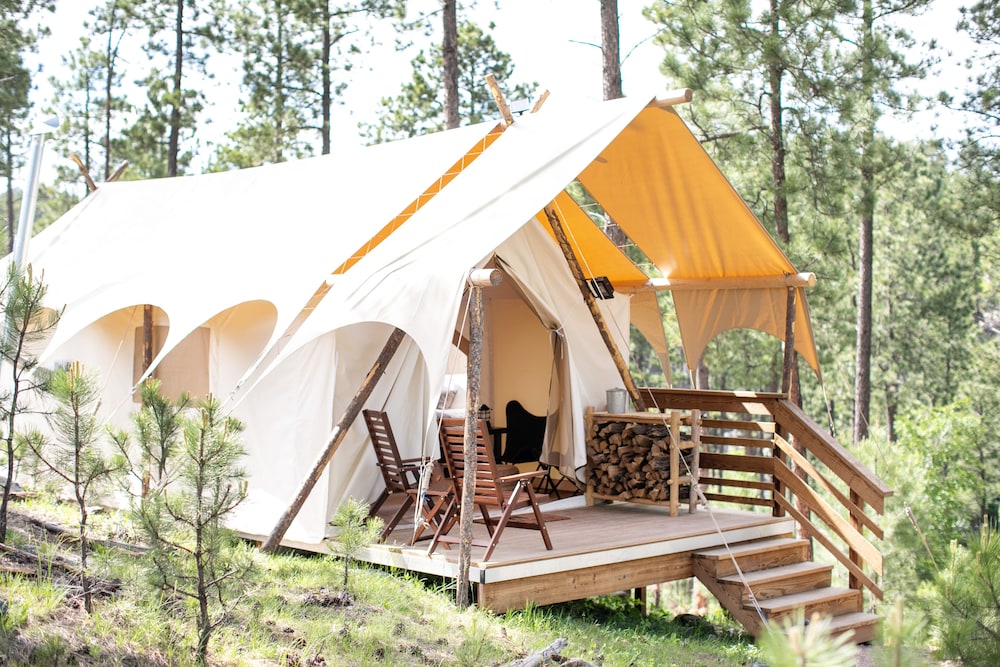 Under Canvas Mount Rushmore, Keystone Room Prices & Reviews Travelocity