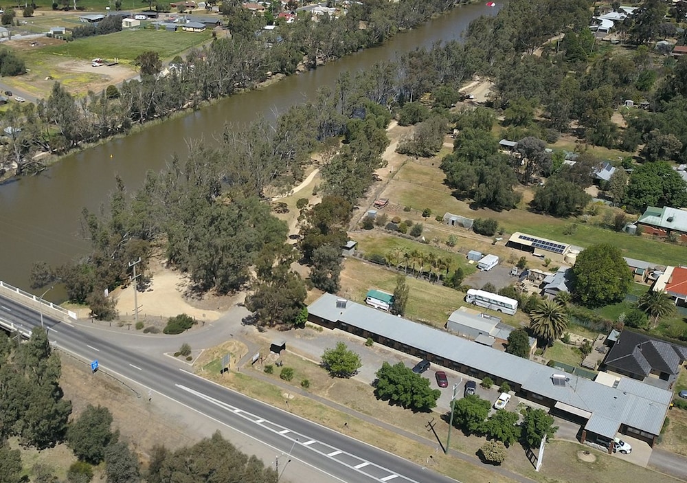 Aerial view, Bridgewater Motel