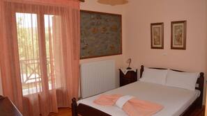 Iron/ironing board, free cribs/infant beds, free WiFi