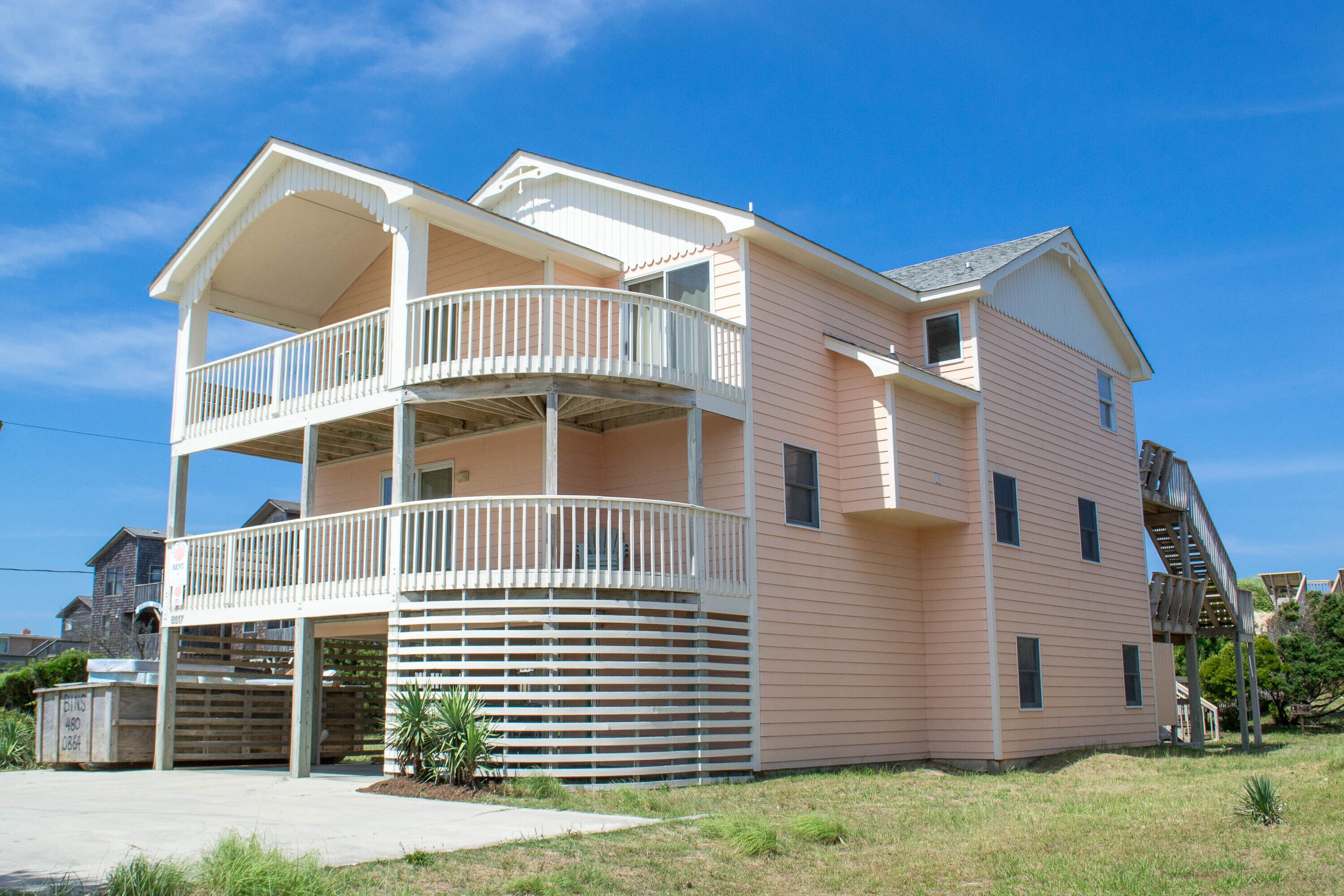 K0171 Skipper's Cove. Oceanfront, Ocean Views, Dune Deck, Foosball Table! in Nags Head, United States