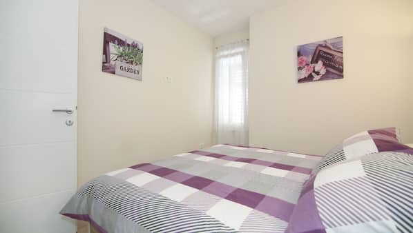 2 bedrooms, Internet, bed sheets