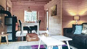 Fernseher, Kamin, DVD-Player