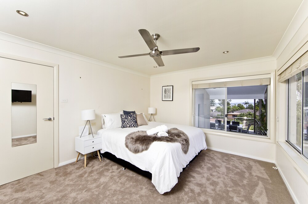 Beachside Haven Your Perfect Oasis Home