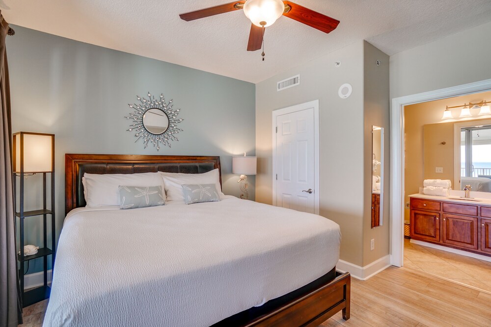 Tropic Winds 506 Beachfront Pools, Private Beach, Hot Tub, Free