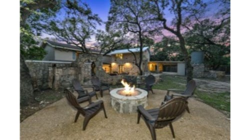 Helotes Hotels From Hotel Deals Travelocity Robert Wood Art Cottage Near Floores Country Seaworld Fiesta Texas