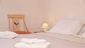 2 chambres, lits bébé (gratuits), accès Internet