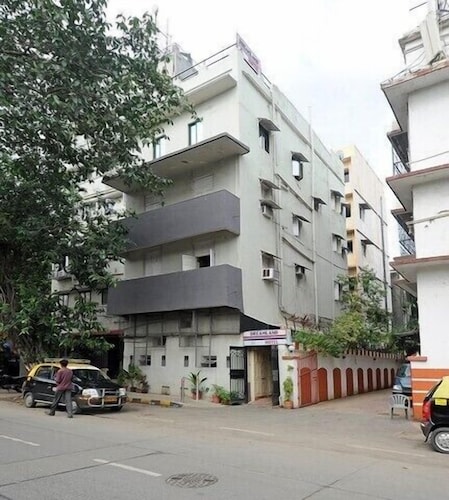 Top 10 Accommodation Near Elephanta Caves From Nz 33 Wotif Dreamland Hotel