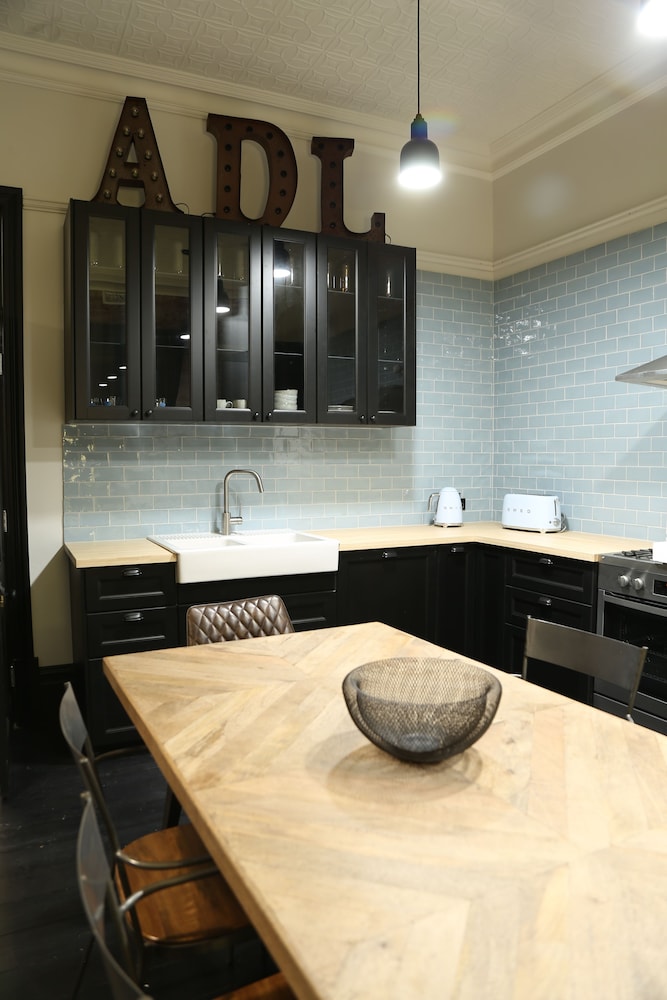 Hollidge House Apartments