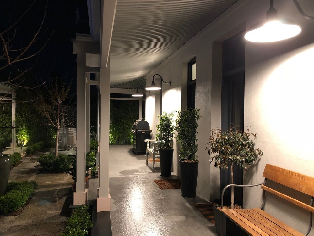 Hollidge House Apartments