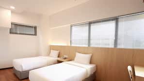 Premium bedding, in-room safe, individually decorated