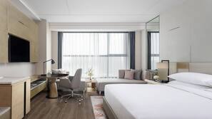 Down duvet, in-room safe, desk, soundproofing