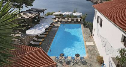 Yalis Hotel