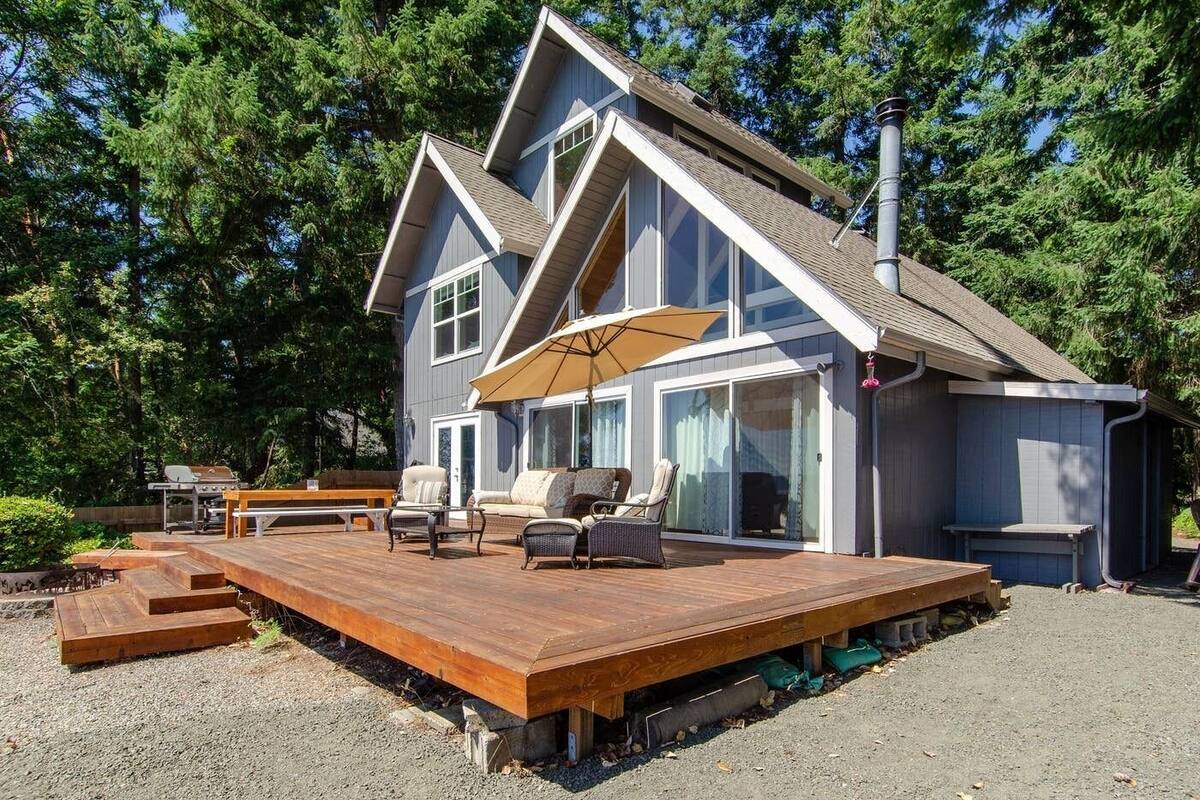 Island House Located On Stretch Island Close To Fair Harbor In Grapeview Wa Expedia