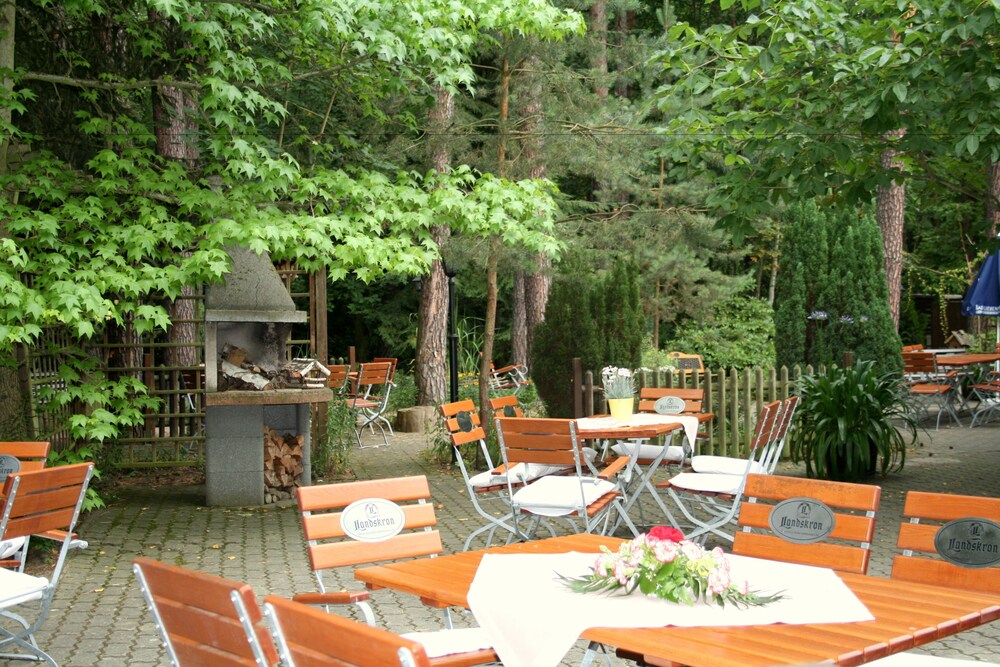 Hotel Und Restaurant Haus Irmer In Cottbus Hotel Rates Reviews