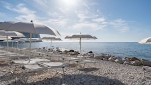 Privatstrand in der Nähe, kostenloser Shuttle zum Strand, Liegestühle