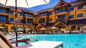 Outdoor pool, open 8 AM to 10 PM, pool umbrellas, pool loungers