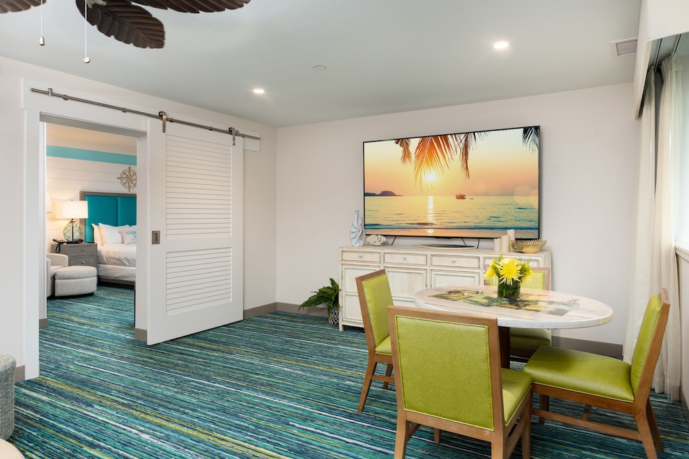 Room Deals for Margaritaville Resort Gatlinburg, Gatlinburg starting at