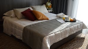 Minibar, in-room safe, desk, free WiFi
