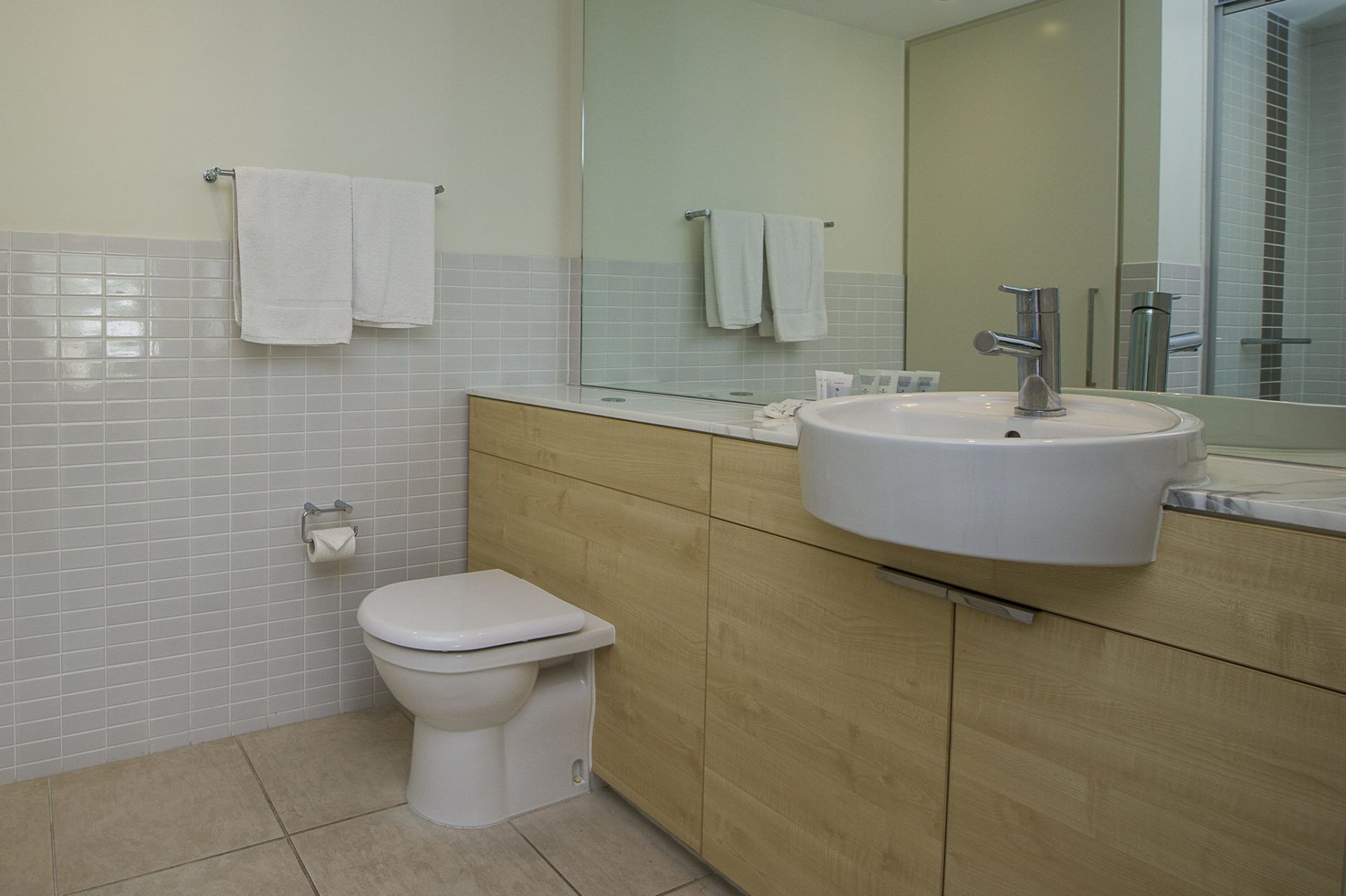 Blue on Blue Superior Studio Room 1221