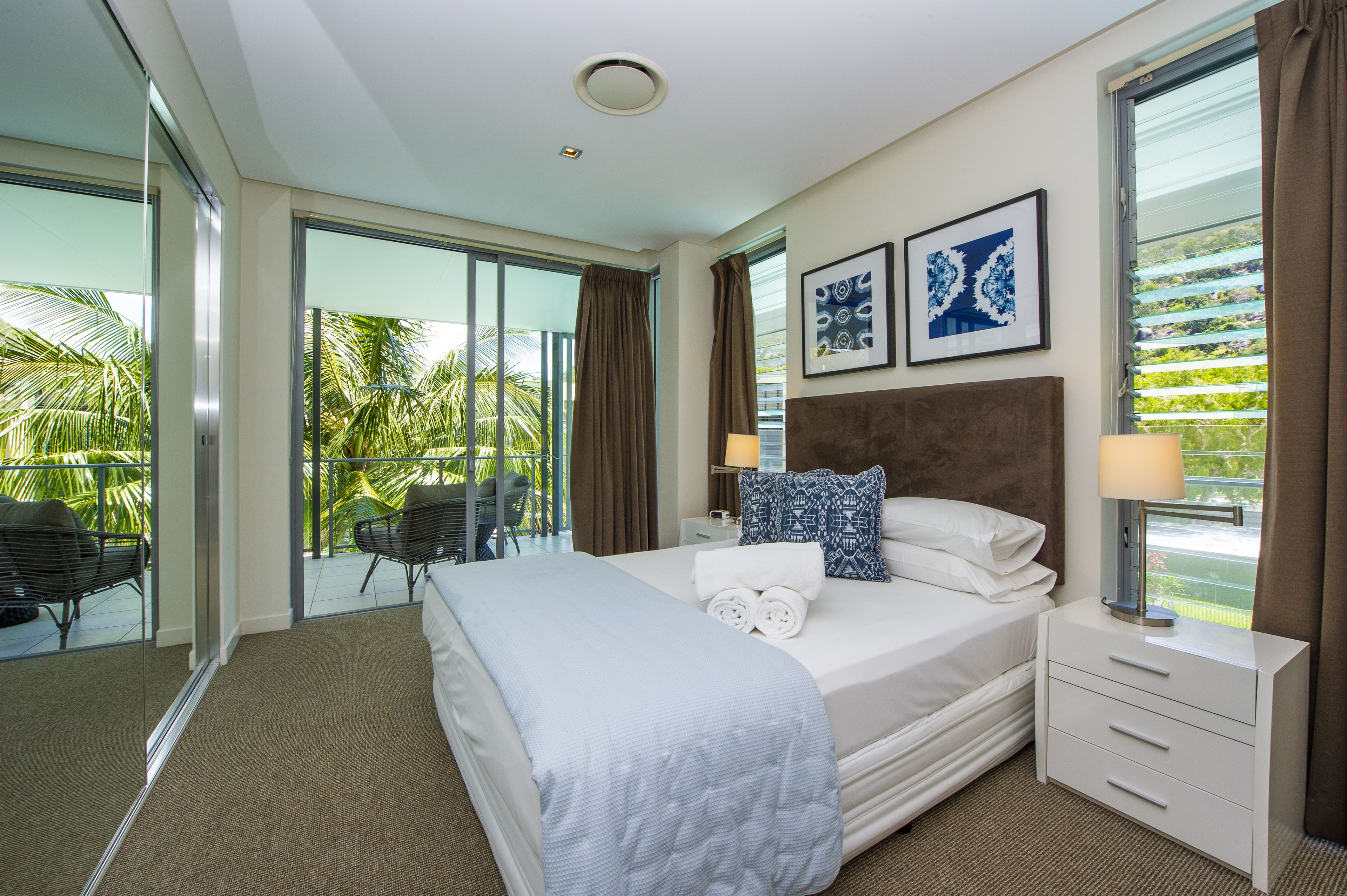 Blue on Blue Apartment 1031