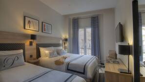 Minibar, in-room safe, desk, soundproofing