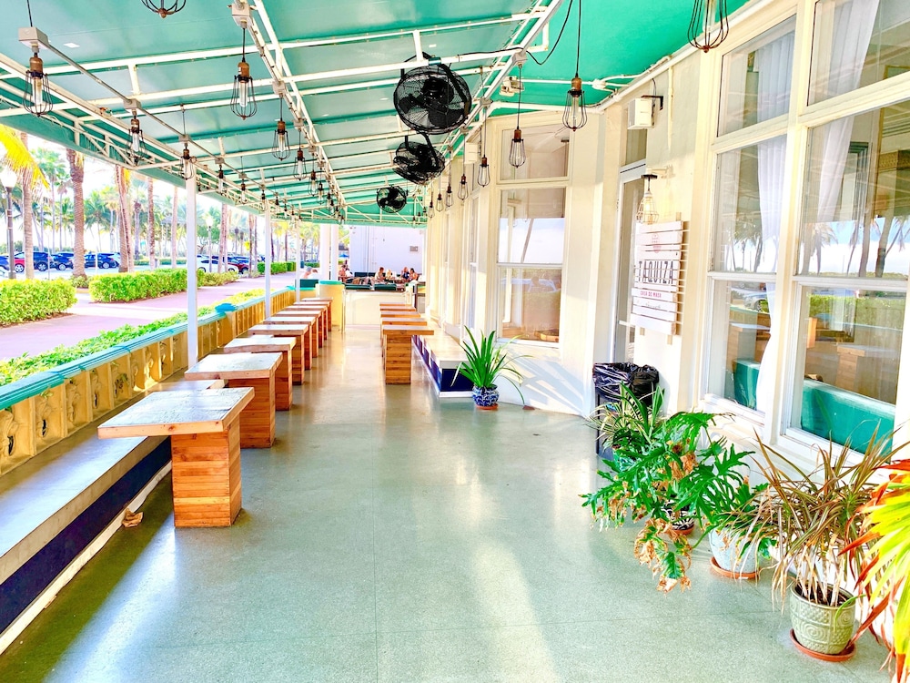 Broadmore Miami Beach