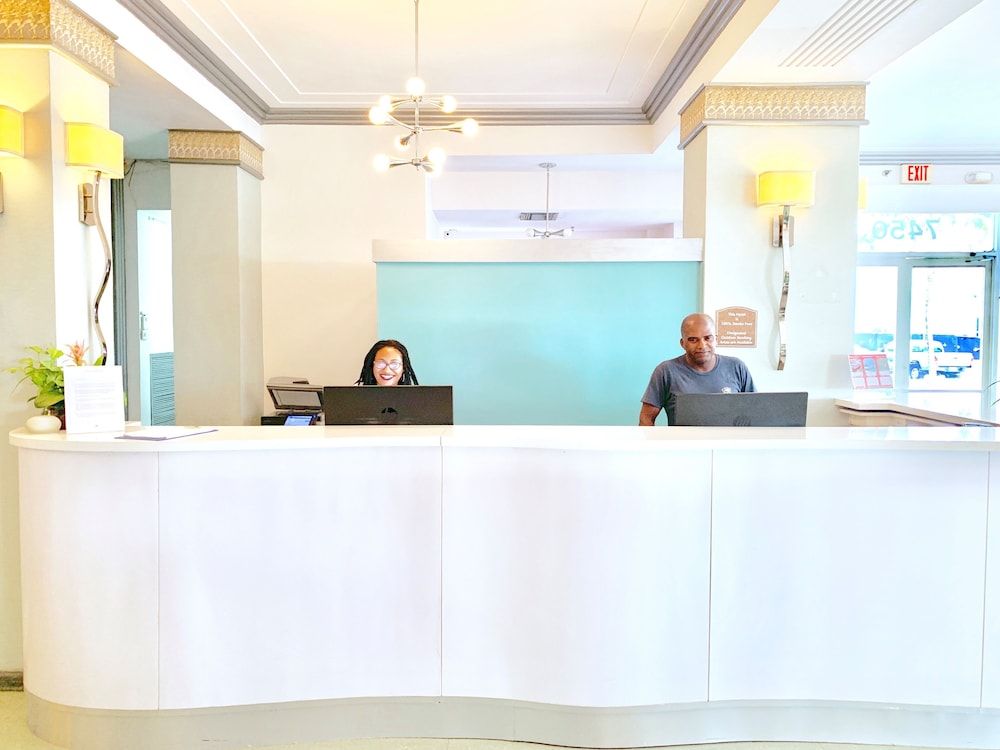 Broadmore Miami Beach