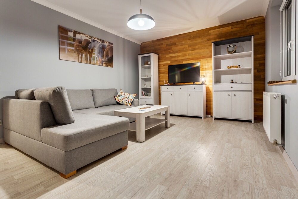 Penguin Apartments Downtown In Wroclaw Hotel Rates Reviews On Orbitz Penguin Apartments Downtown